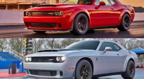 Dwa Dodge Challenger Demon: czerwony na torze wyścigowym i srebrny z numerem 150.