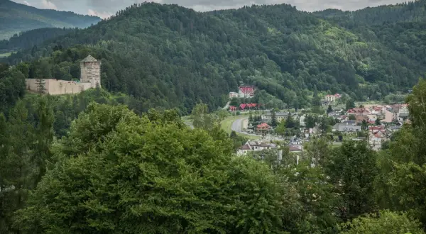 Muszyna: Jakie góry czekają? Odkryj Beskid Sądecki i szlaki!