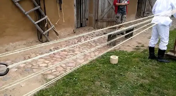 Jak zrobić powróz wiertarką: 5 prostych kroków dla majsterkowiczów