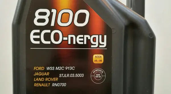 Motul 5W30 A5/B5 – właściwości, zastosowanie i opinie użytkowników
