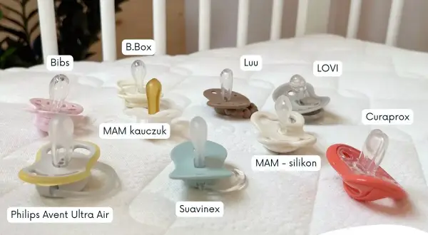 Różne smoczki dla noworodka: Bibs, B.Box, Luu, LOVI, MAM, Suavinex, Philips Avent. Jaki smoczek dla noworodka wybrać?