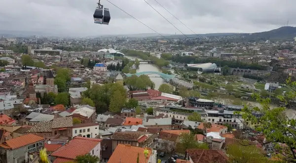 Kutaisi i Imereti: Jak zaplanować idealny wyjazd? Przewodnik
