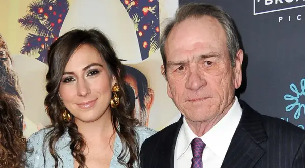 Tommy Lee Jones z żoną na premierze filmu.