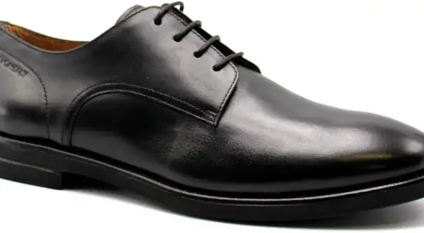 Scarpa stringata nera in pelle da uomo Stonefly, elegante e raffinata per ogni occasione.
