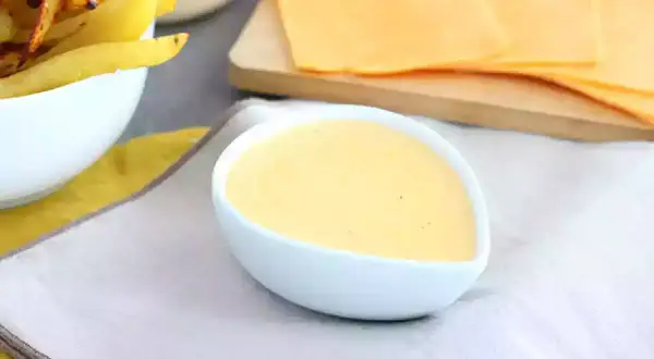 Sauce fromagère French Tacos : les ingrédients secrets pour la réussir