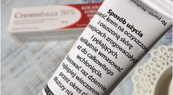Krem Cremobaza 50% na zrogowacenia. Instrukcja użycia i informacje o ewentualnych skutkach ubocznych.