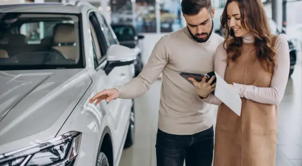 Auto nowe czy używane? Kluczowe różnice, które musisz znać
