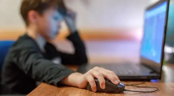 Czy uczniowie dostaną laptopy? Oto szczegóły rządowego programu