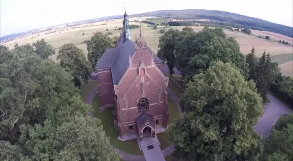 Sanktuarium w Strachocinie: Historia, Cuda i Modlitwy Świętego Andrzeja Boboli