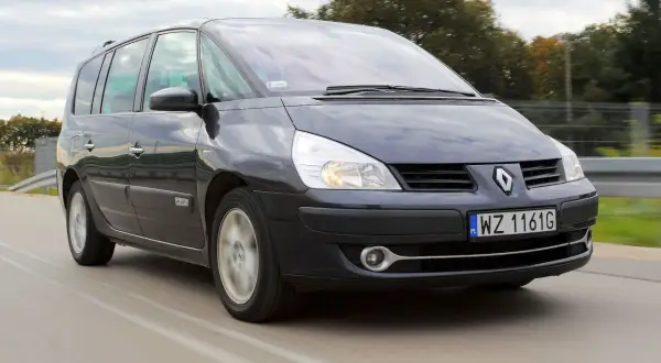 Renault Espace 4 jaki silnik wybrać, aby uniknąć kosztownych napraw?