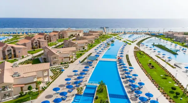 Albatros Sea World Marsa Alam: opinie o tym rajskim kurorcie z basenami i widokiem na morze.