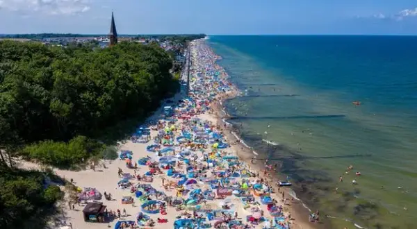 Sarbinowo: Gdzie leży? Odkryj lokalizację i atrakcje Pomorza!