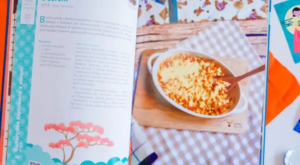 Kimchi: Jak jeść? Od klasyki po polskie pierogi zaskocz smakiem!