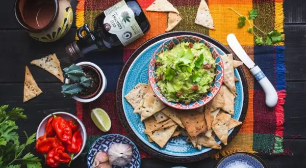 Jak zrobić idealne guacamole? Prosty przepis i triki eksperta.