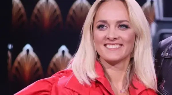 Kto śpiewa w Jaka to melodia? Poznaj głosy z ekranu!
