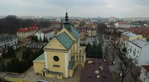 Gdzie do kościoła? Znajdź najbliższy i sprawdź godziny mszy