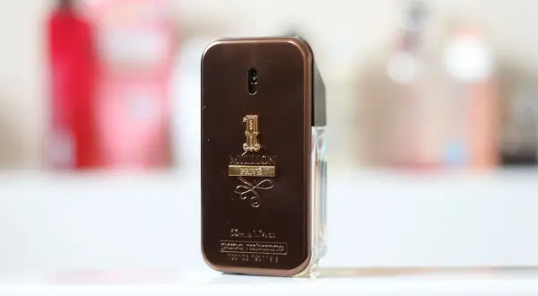 Elegancki flakon perfum 1 Million Privé Paco Rabanne, symbol luksusu i sukcesu.
