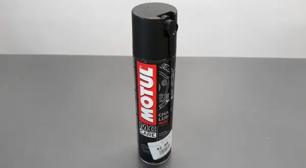 Najlepszy smar do łańcucha Motul – wybierz idealny produkt dla swojego motocykla