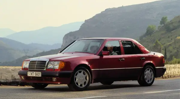 Mercedes W124: Jaki silnik benzynowy? Wybierz najlepszy dla siebie!