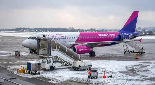 Wizz Air: Uniknij problemów! Czego nie wolno przewozić w bagażu?