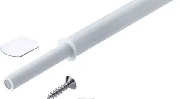 System tip on: biały mechanizm push-to-open Blum z magnesem, śrubą i blaszką.