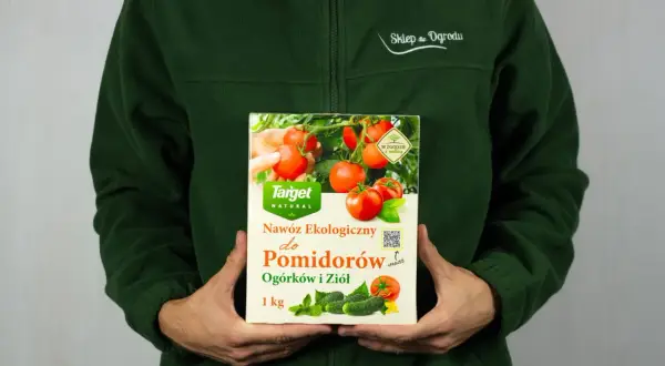Naturalny nawóz do pomidorów i ogórków Target Natural. Opakowanie 1 kg z wizerunkiem pomidorów i ogórków.