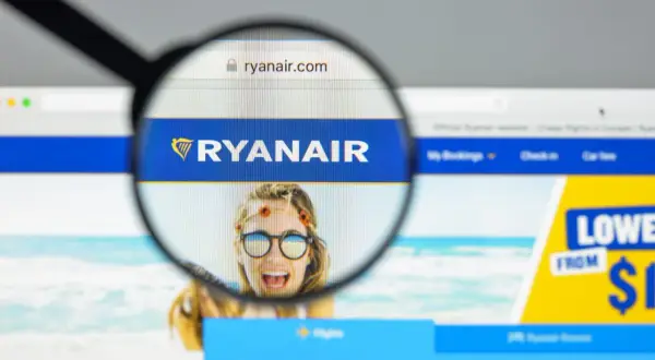 Szukasz okazji? Sprawdź, kiedy są najtańsze bilety lotnicze Ryanair na wakacje marzeń.