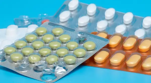Skuteczne leki na wysoki cholesterol – co wybrać i jak uniknąć skutków ubocznych
