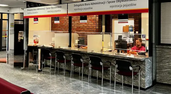 Ile kosztuje rejestracja samochodu w 2026? Pełny cennik i porady.