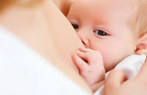Mama karmiąca i gorączka: Jakie leki są bezpieczne dla dziecka?