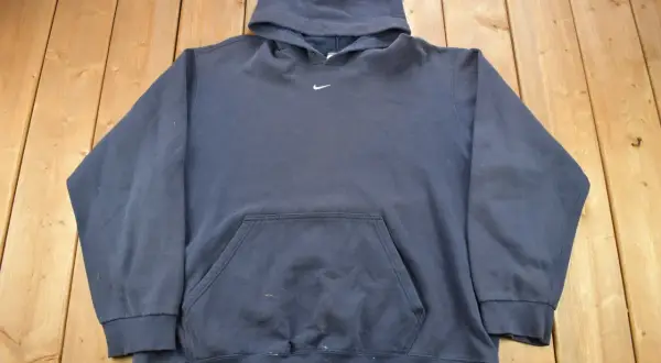 Gdzie kupić bluzy Nike vintage – najlepsze miejsca i porady zakupowe