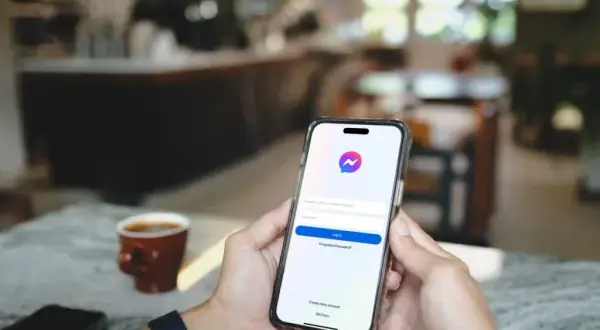 Messenger zniknął? Szybkie sposoby na odzyskanie go w telefonie bez stresu