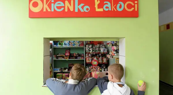 Sklepik szkolny: co dozwolone, a co zakazane? Zmiany 2026
