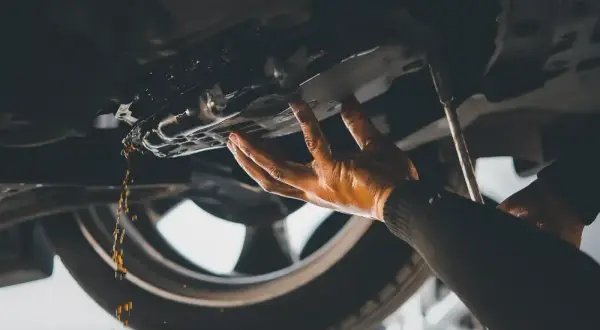 Co ile wymiana oleju w skrzyni automatycznej Audi, aby uniknąć kosztownych napraw