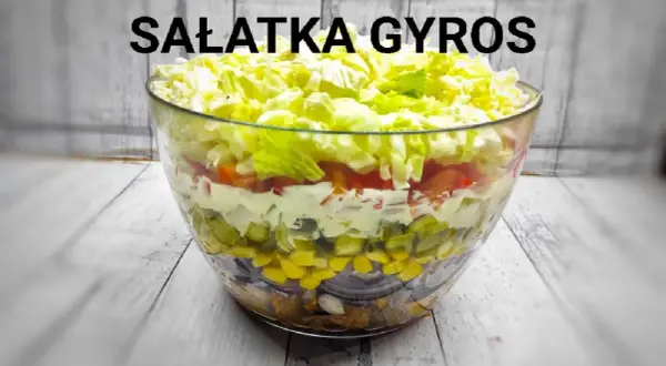 Sałatka gyros: przepis krok po kroku. Jak uniknąć wodnistej sałatki?