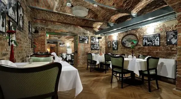 Gdzie zjeść w Sosnowcu? Odkryj najlepsze restauracje i opinie