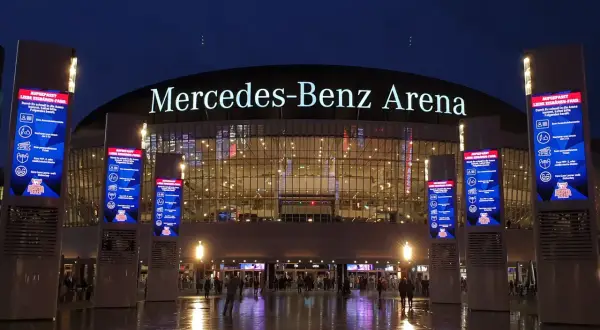 Mercedes-Benz Arena w Berlinie: historia, wydarzenia i dostępność