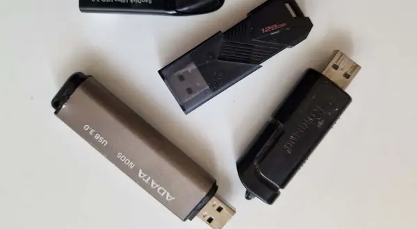 Pendrive czy dysk SSD - co wybrać, aby uniknąć problemów z danymi?