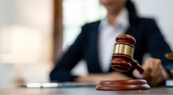 Jak długo trwa ubezwłasnowolnienie? Terminy i etapy procesu