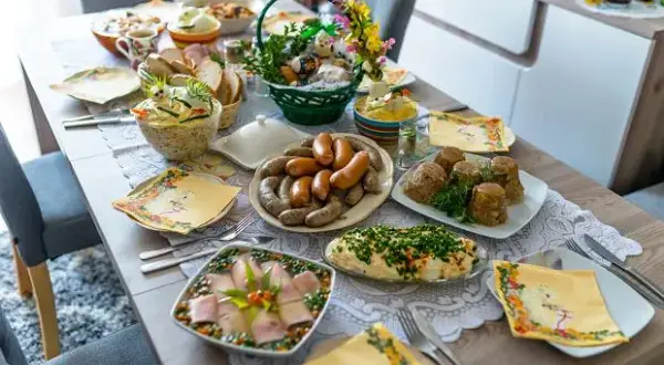 Wielkanocne menu marzeń: Plan, przepisy i triki na udane święta
