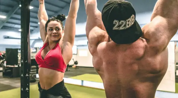 Fran CrossFit: Co to jest? Struktura, czasy i jak go pokonać