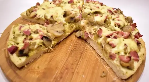 Jak zrobić pizzę lepszą niż z pizzerii? Mój przepis!