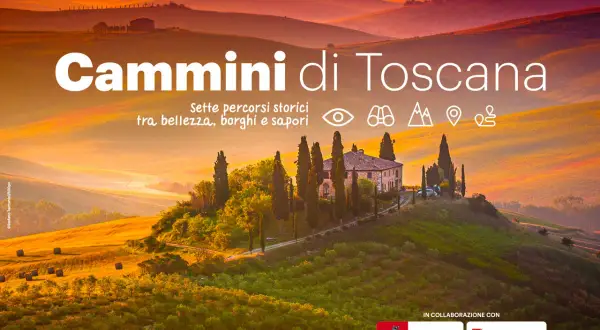 Dolci colline toscane illuminate dal tramonto, con una villa e cipressi. Titolo: "Cammini di Toscana".