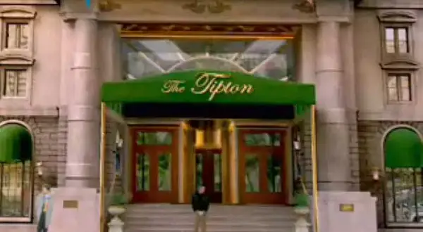 Czy hotel Tipton naprawdę istnieje? Fakty o fikcyjnym i realnym hotelu