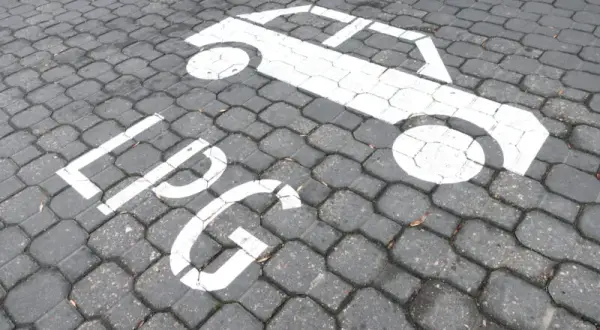 Ile kosztuje regulacja lpg? Sprawdź ceny i uniknij niepotrzebnych wydatków