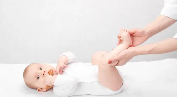 Kiedy z dzieckiem do fizjoterapeuty? Kluczowe sygnały i wiek wizyty