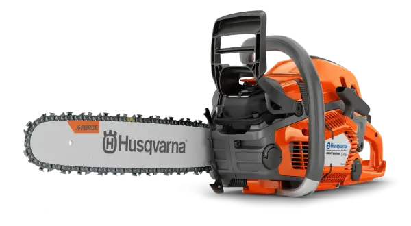 Pomarańczowa piła łańcuchowa Husqvarna 545 Professional. Poznaj jej husqvarna 545 dane techniczne i moc.