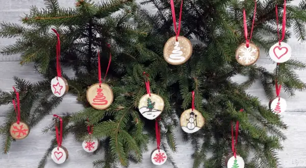 Własnoręczne ozdoby choinkowe: Proste DIY i magiczne święta