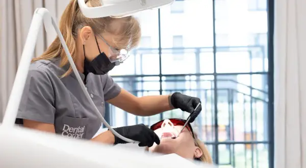 Ile trwa odrętwienie po znieczuleniu stomatologicznym? Porady!