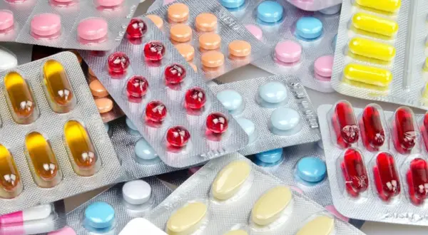 Jakich leków nie stosować przy jaskrze, aby uniknąć poważnych skutków?